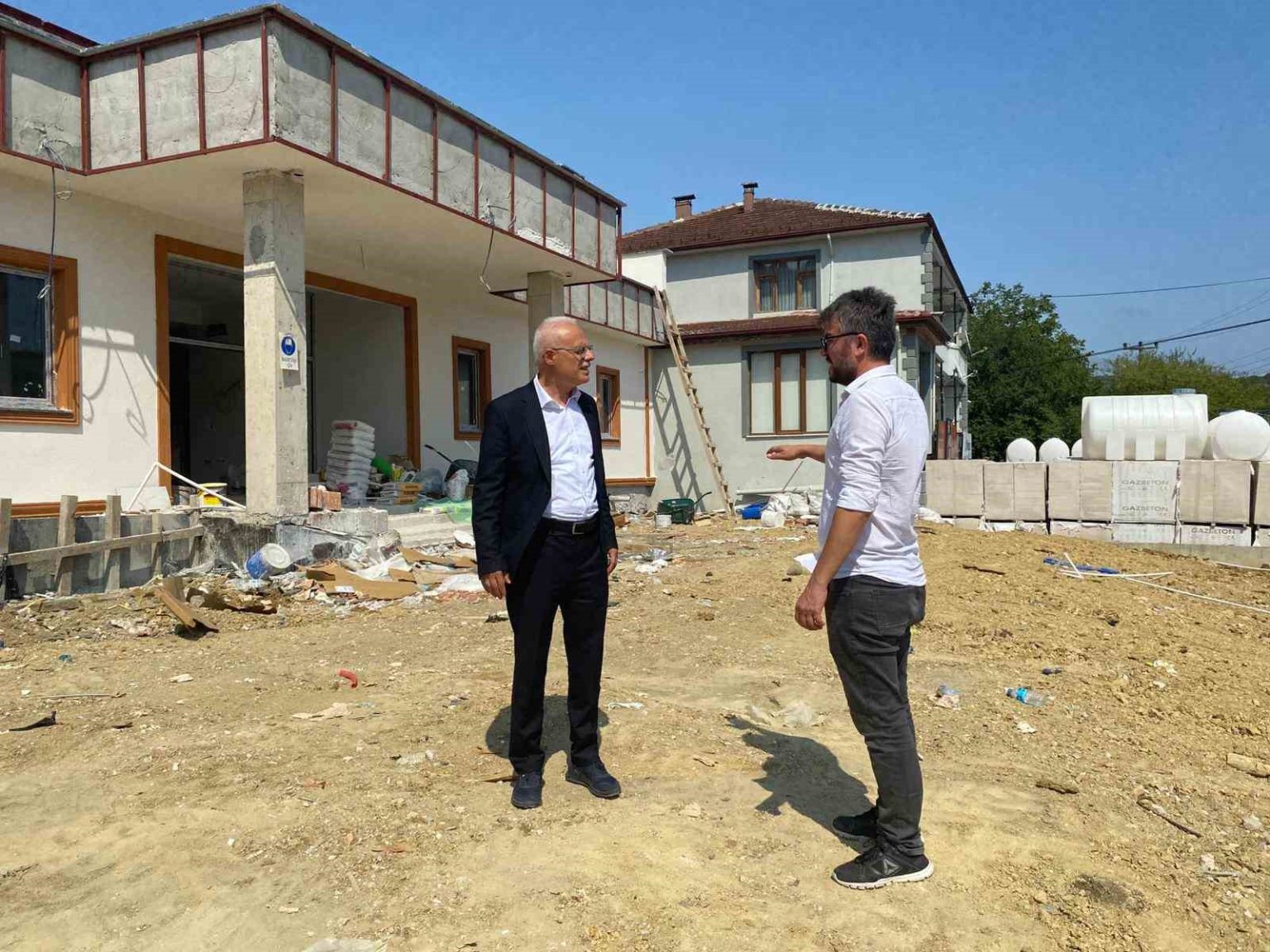 genclik-ve-spor-muduru-akcakocada-ki-tesisleri-inceledi