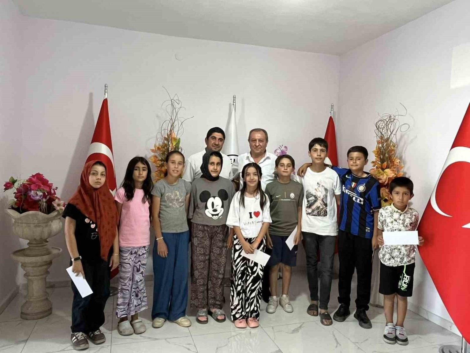 gomu-kasabasinda-kuran-i-kerime-gecen-basarili-ogrencilere-odul-verildi