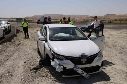 kaza-aninda-arac-otomatik-olarak-acil-cagri-sistemi-112yi-aradi