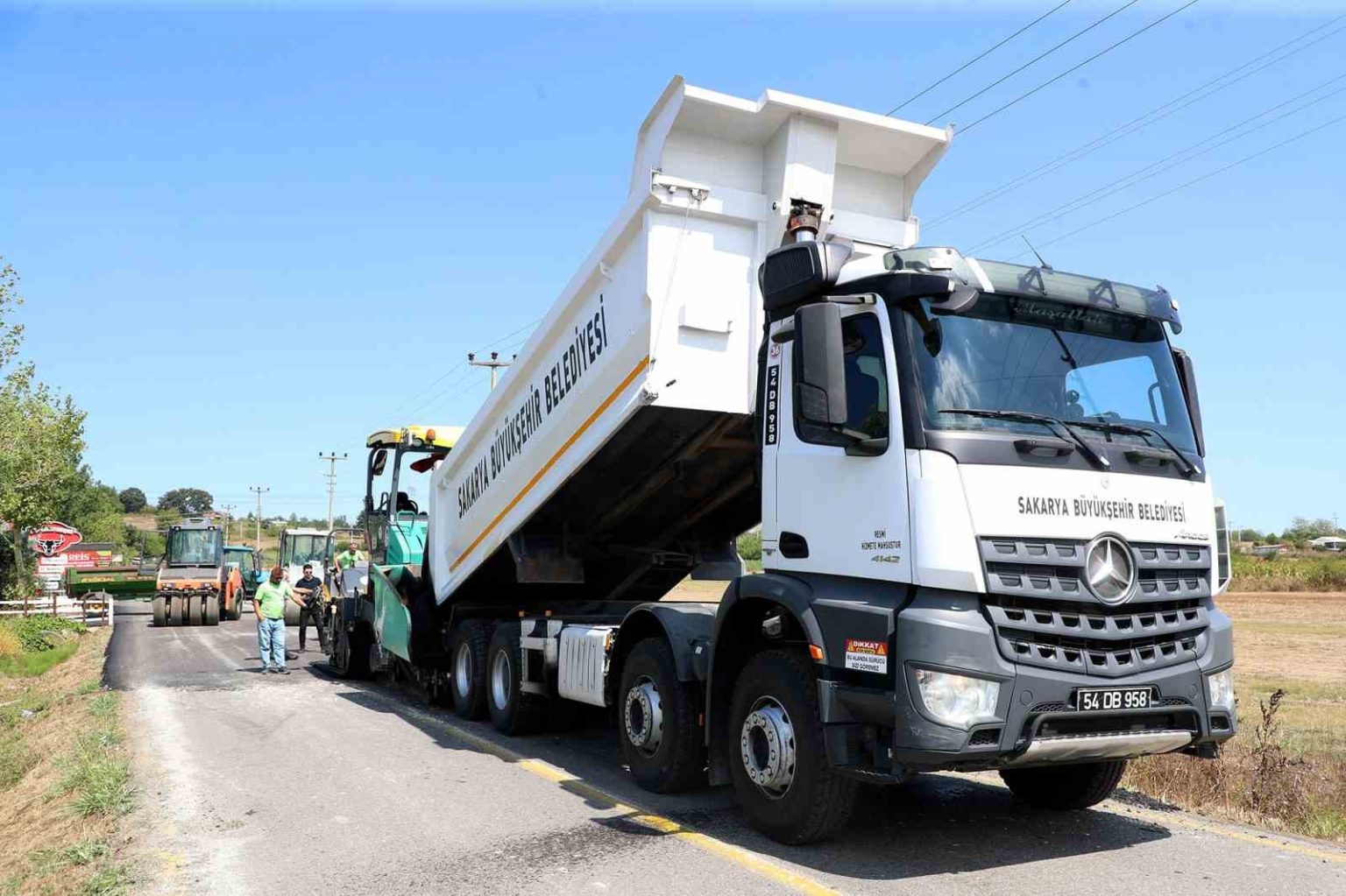 kazimpasa-caddesine-7-bin-500-ton-sicak-asfalt