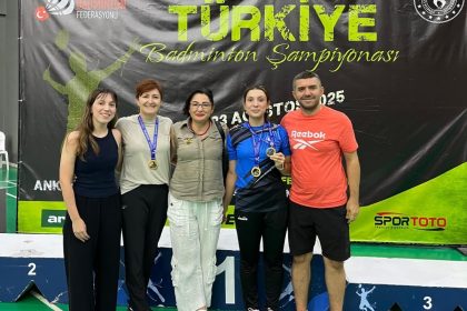manisali-badmintoncu-ravza-bodur-turkiye-sampiyonu-oldu