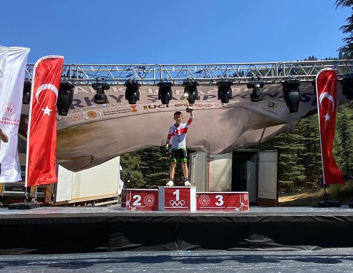 sakarya-buyuksehirli-sporculardan-onemli-basari