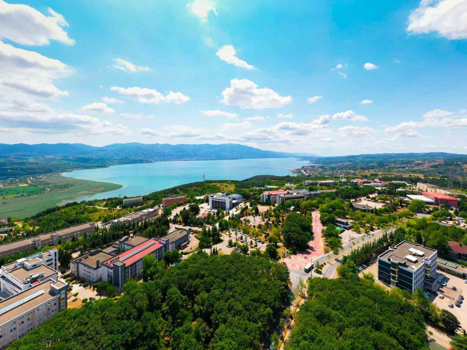 sakarya-universitesi-2025-2026-yks-kayit-kilavuzu-yayimlandi