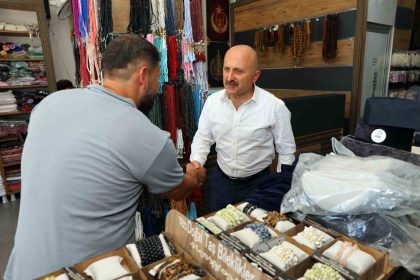 vali-osman-varoldan-adiyaman-ticaret-merkezine-ziyaret