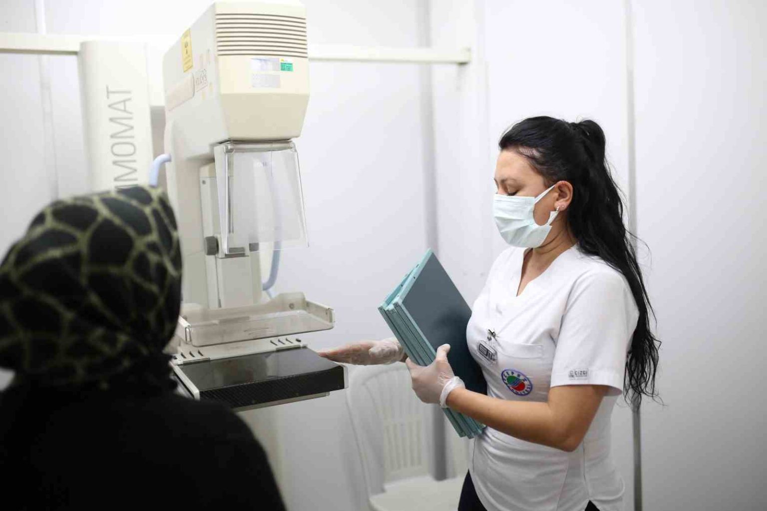 kepez-belediyesi-saglik-merkezinden-375-bin-866-kisiye-sifa-eli