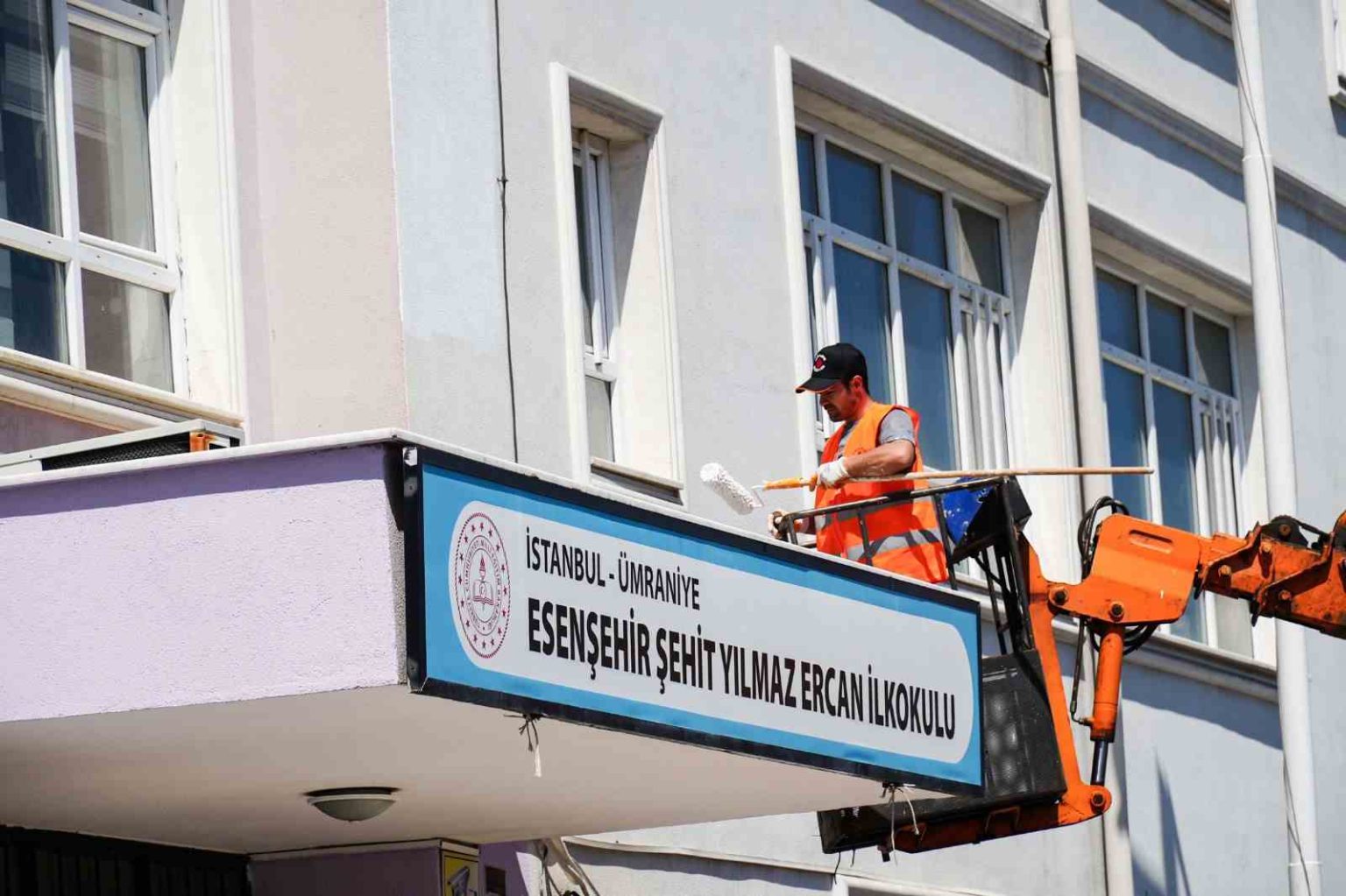 umraniye-belediyesinden-okullara-yeni-donem-oncesi-bakim-ve-onarim-destegi