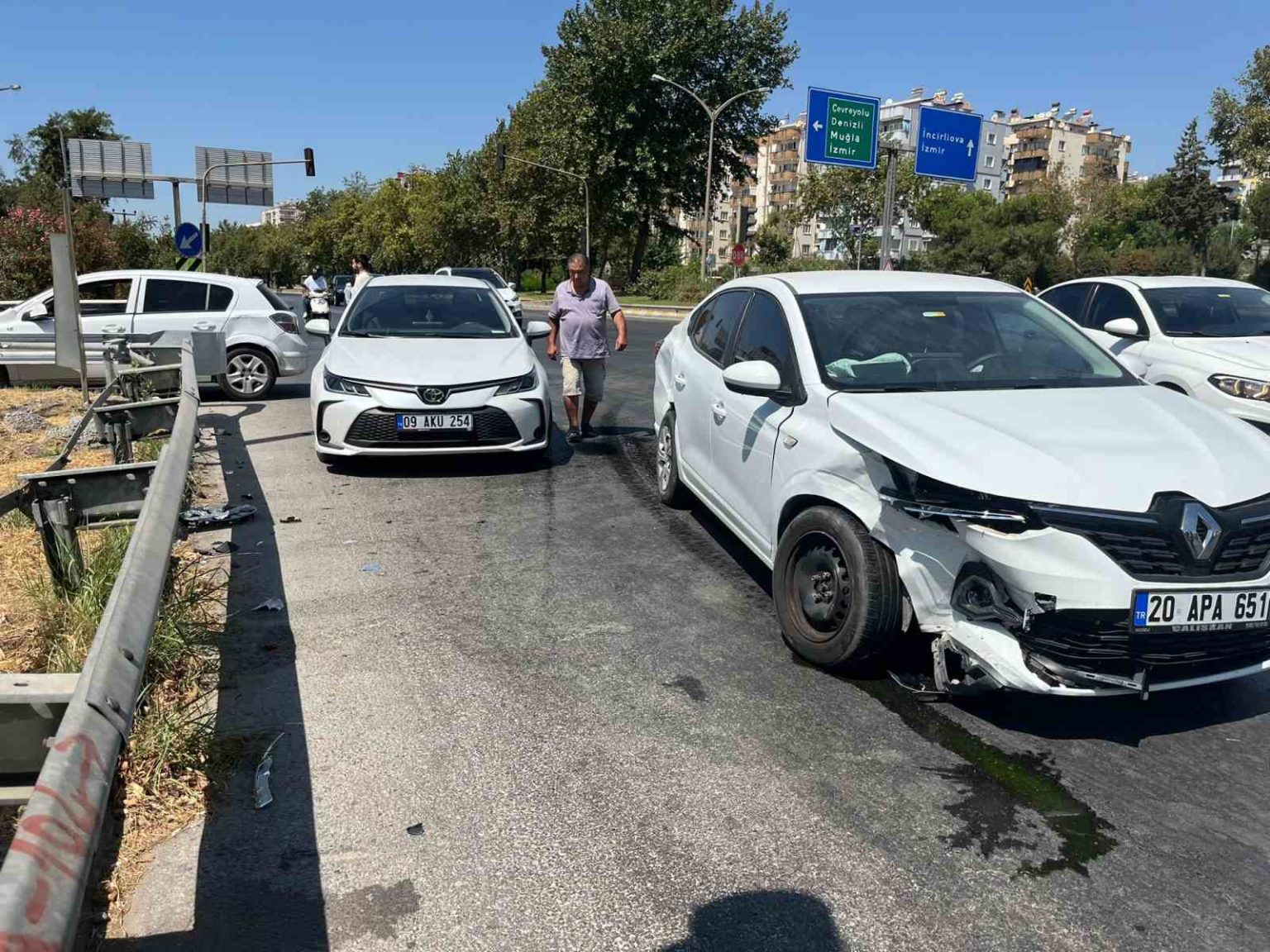 aydinda-trafik-kazasi-1-yarali