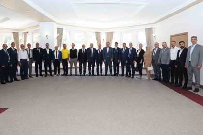 baskan-dumandag-mupak-zirvesine-katildi