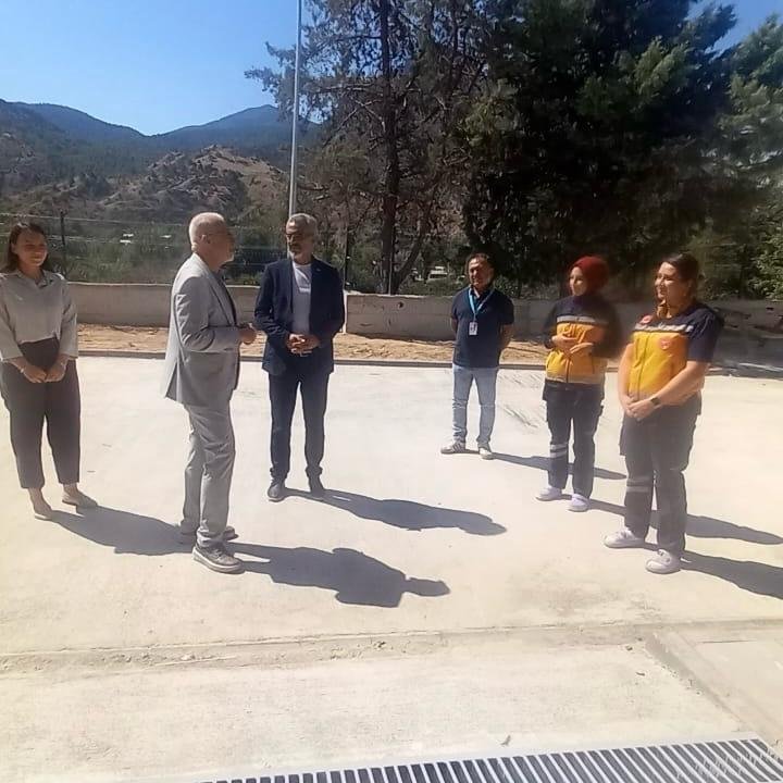 bildirici-saricakayadaki-yeni-saglik-tesislerini-ziyaret-etti