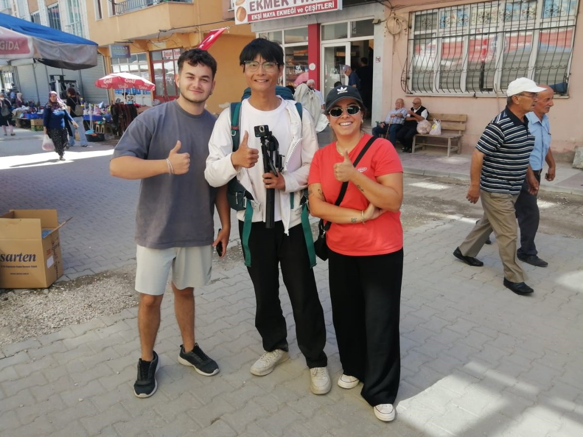 cinli-turist-joe-yuruyerek-turkiyeyi-geziyor