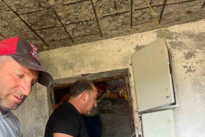 hanak-belediyesi-icme-suyu-deposu-temizlendi