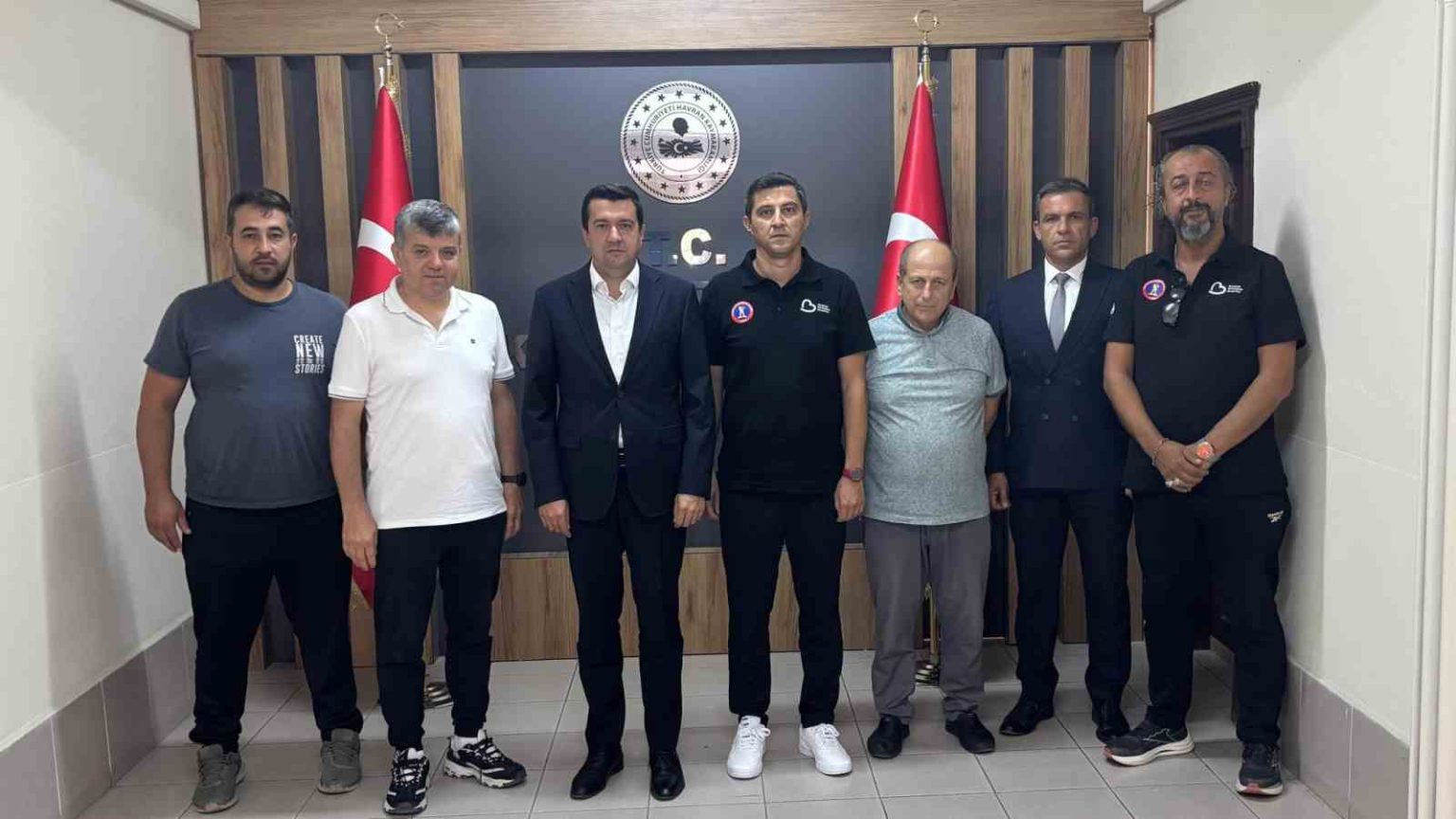 havran-belediye-spor-kulubunden-kaymakama-ziyaret