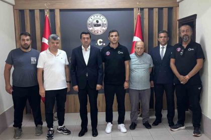 havran-belediye-spor-kulubunden-kaymakama-ziyaret