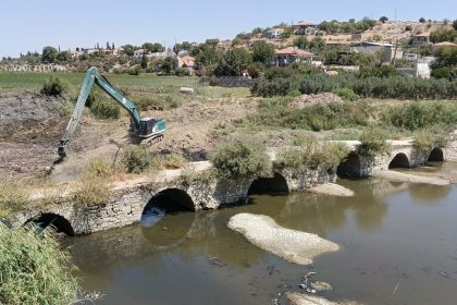 inatci-filminin-cekildigi-tarihi-tas-kopru-temizleniyor