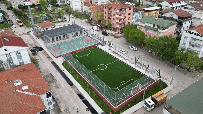 korfez-belediyesi-futbol-okullariyla-yeni-yetenekler-kesfediyor