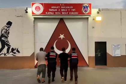 mersinde-2-ton-bakir-kablo-calan-hirsizlar-yakalanip-tutuklandi
