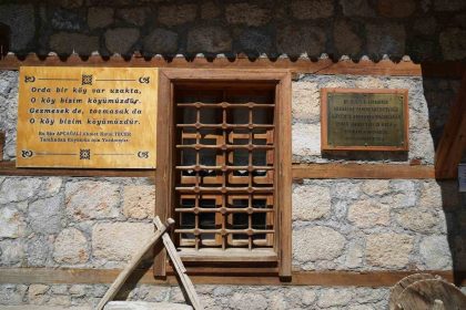sair-tecerin-koyu-gezginler-ve-fotograf-tutkunlarinin-ilgisini-cekiyor