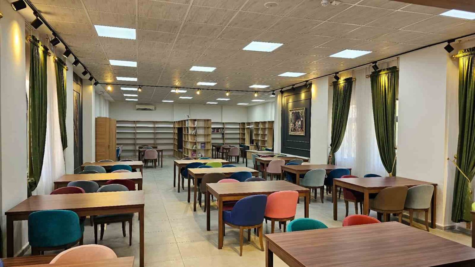 siirtte-tarim-agac-muzesi-kutuphanesini-ogrencilere-acti