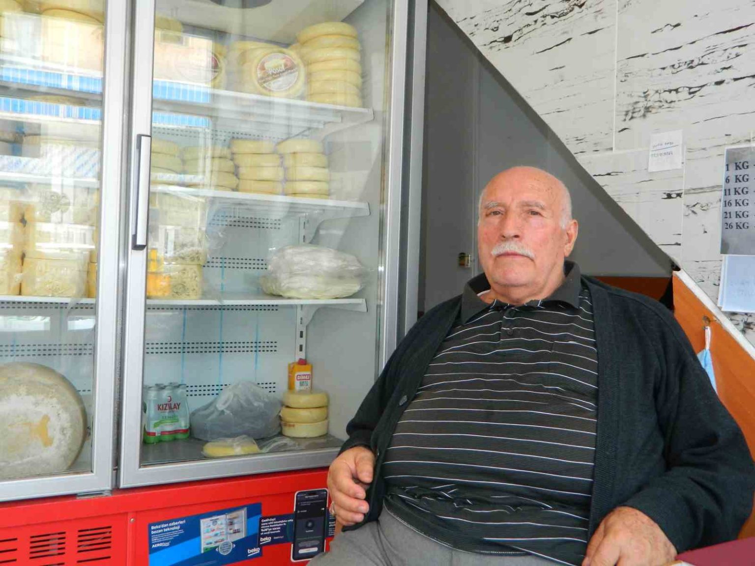 sut-uretiminin-yetersizligi-kasar-ureticilerini-zor-durumda-birakti