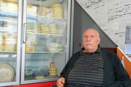 sut-uretiminin-yetersizligi-kasar-ureticilerini-zor-durumda-birakti