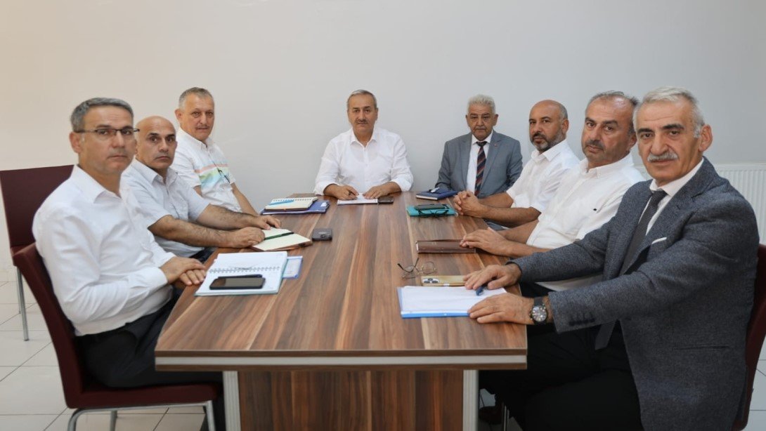 yeni-egitim-ogretim-yili-hazirliklari-gorusuldu