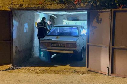 caldiklari-otomobille-kaza-yapip-otoparka-park-ettiler