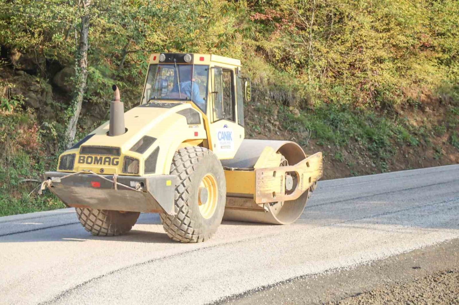canikte-52-mahallede-yol-calismasi