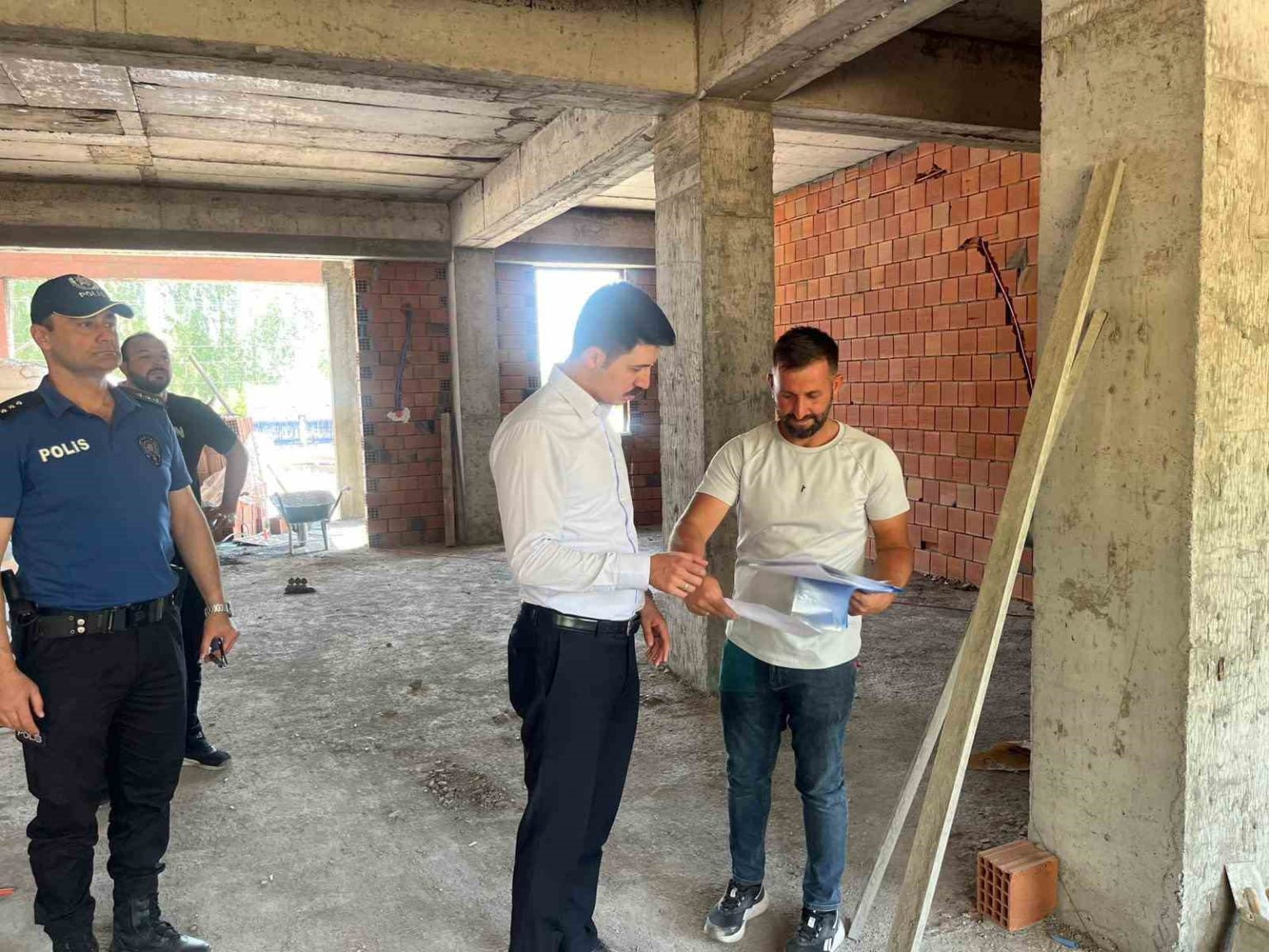 digorda-spor-kompleskinin-yapimi-suruyor