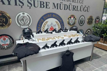 istanbulda-10-ilcede-suc-cetelerine-es-zamanli-operasyon-duzenlendi-29-supheli-yakalandi