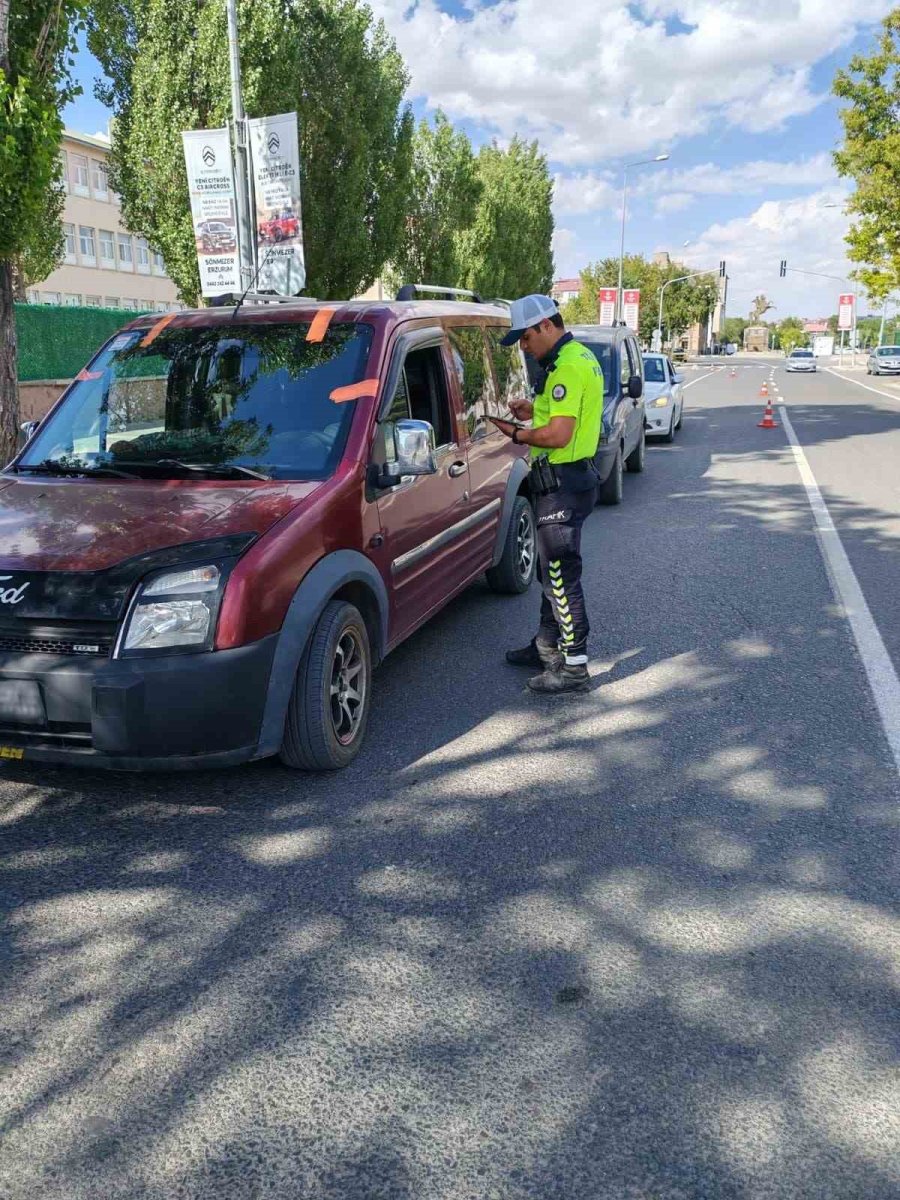 karsta-trafik-kontrolleri-suruyor