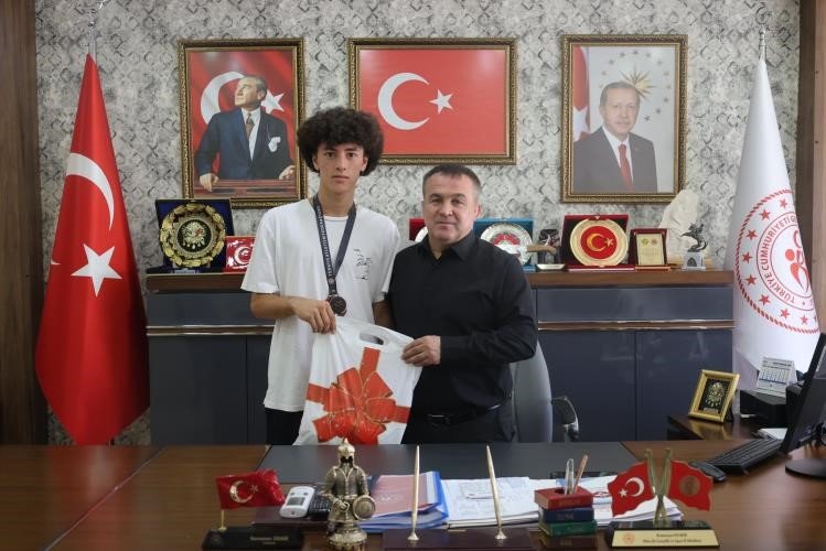 bilecikli-atlet-kurtulus-bilirden-buyuk-basari
