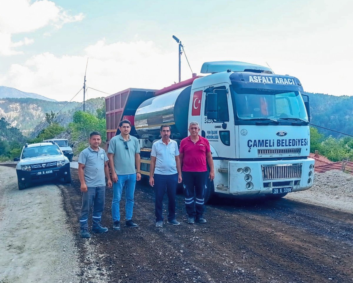 cameli-belediyesi-emecik-mahallesinin-ust-yapisini-yeniledi
