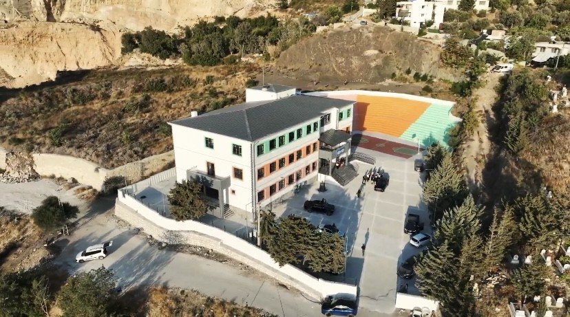 defnede-yapimi-tamamlanan-dursunlu-gazi-ilkokulu-ortaokulu-egitim-donemine-hazir