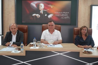 edremit-ticaret-odasinda-agustos-ayi-faaliyetleri-degerlendirildi