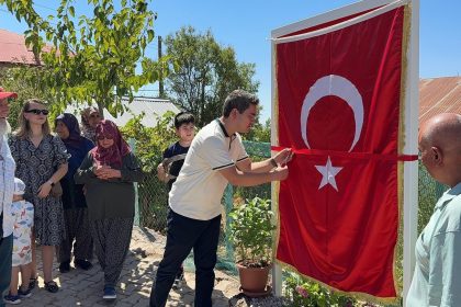 sehidin-ismi-koy-meydanina-verildi