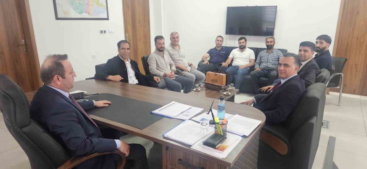 stk-temsilcilerinde-emniyet-muduru-uluturke-hayirli-olsun-ziyareti