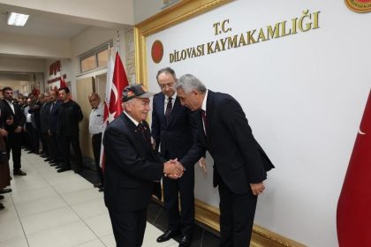 dilovasinda-zafer-bayrami