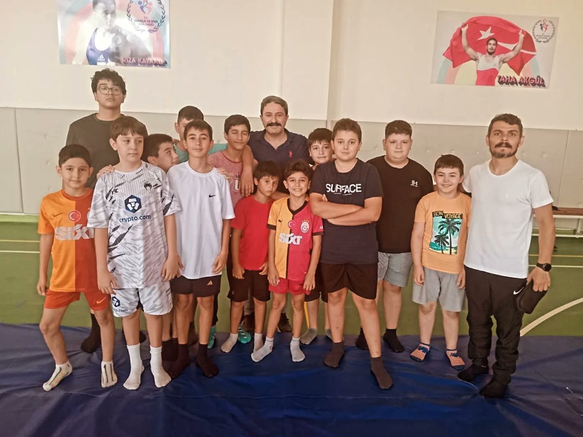 genc-guresciler-ile-samimi-bulusma