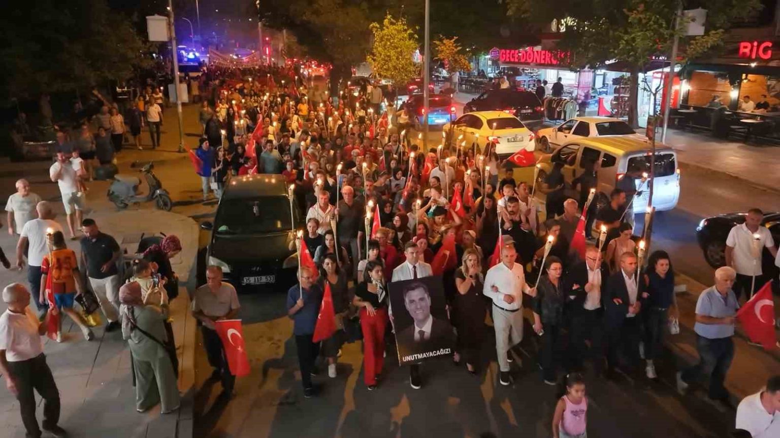kirikkalede-30-agustos-zafer-bayrami-dolayisiyla-fener-alayi-duzenlendi