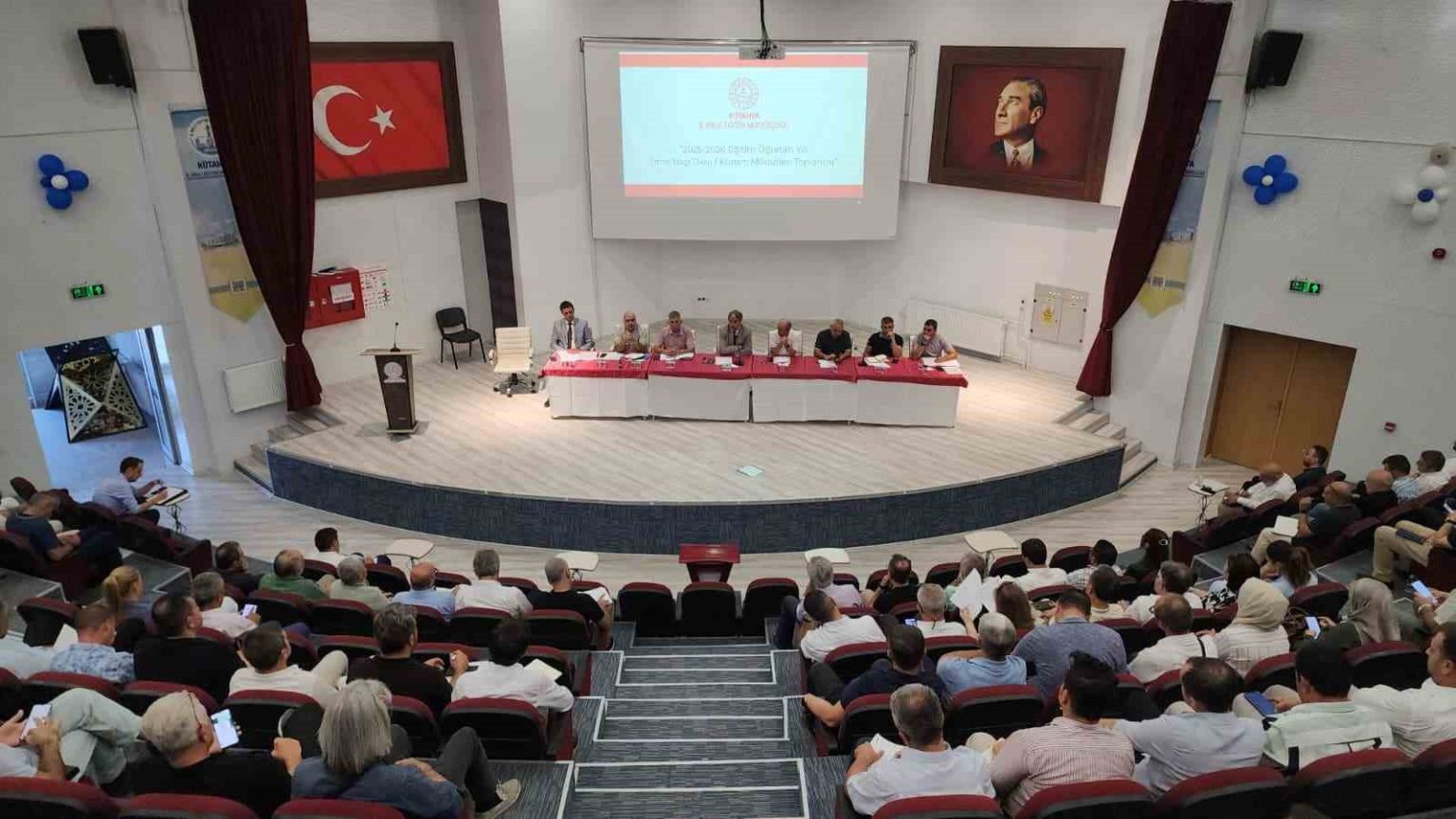 kutahyada-2025-2026-egitim-ogretim-yili-sene-basi-toplantisi-yapildi