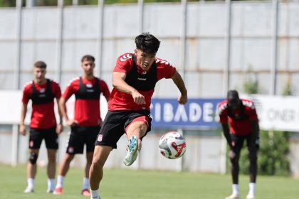 sivasspor-pendikspor-macina-hazir