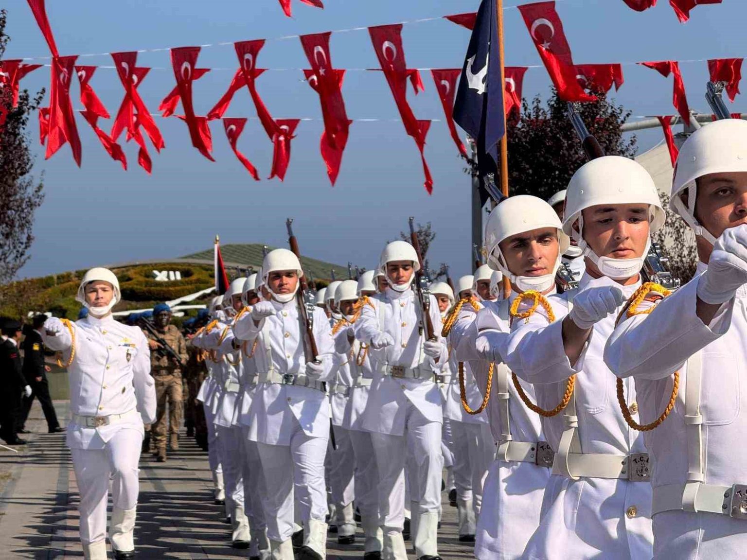 yalovada-30-agustos-zafer-bayrami-coskusu
