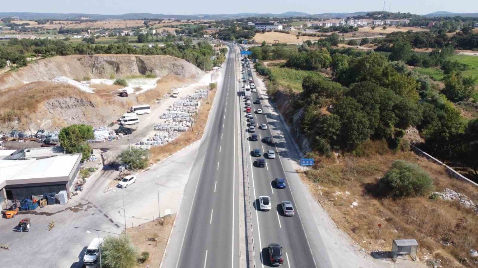 balikesirde-yaz-tatili-bitti-trafik-yogunlugu-basladi