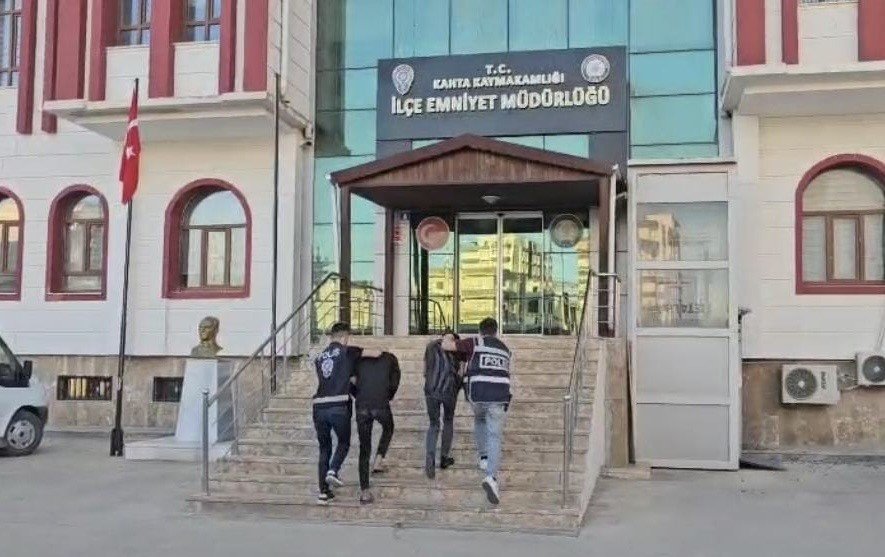 cinayet-olayinda-2-sahis-tutuklandi