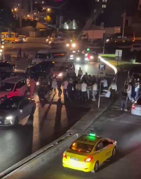 esenyurtta-dugun-cikisi-taraflar-birbirine-girdi-o-anlar-kamerada