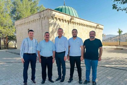 guzel-ve-beraberindekiler-sad-bin-ebu-vakkas-turbesini-ziyaret-etti