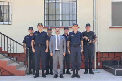 kocarli-kaymakami-taskin-jandarma-personeli-ile-bir-araya-geldi