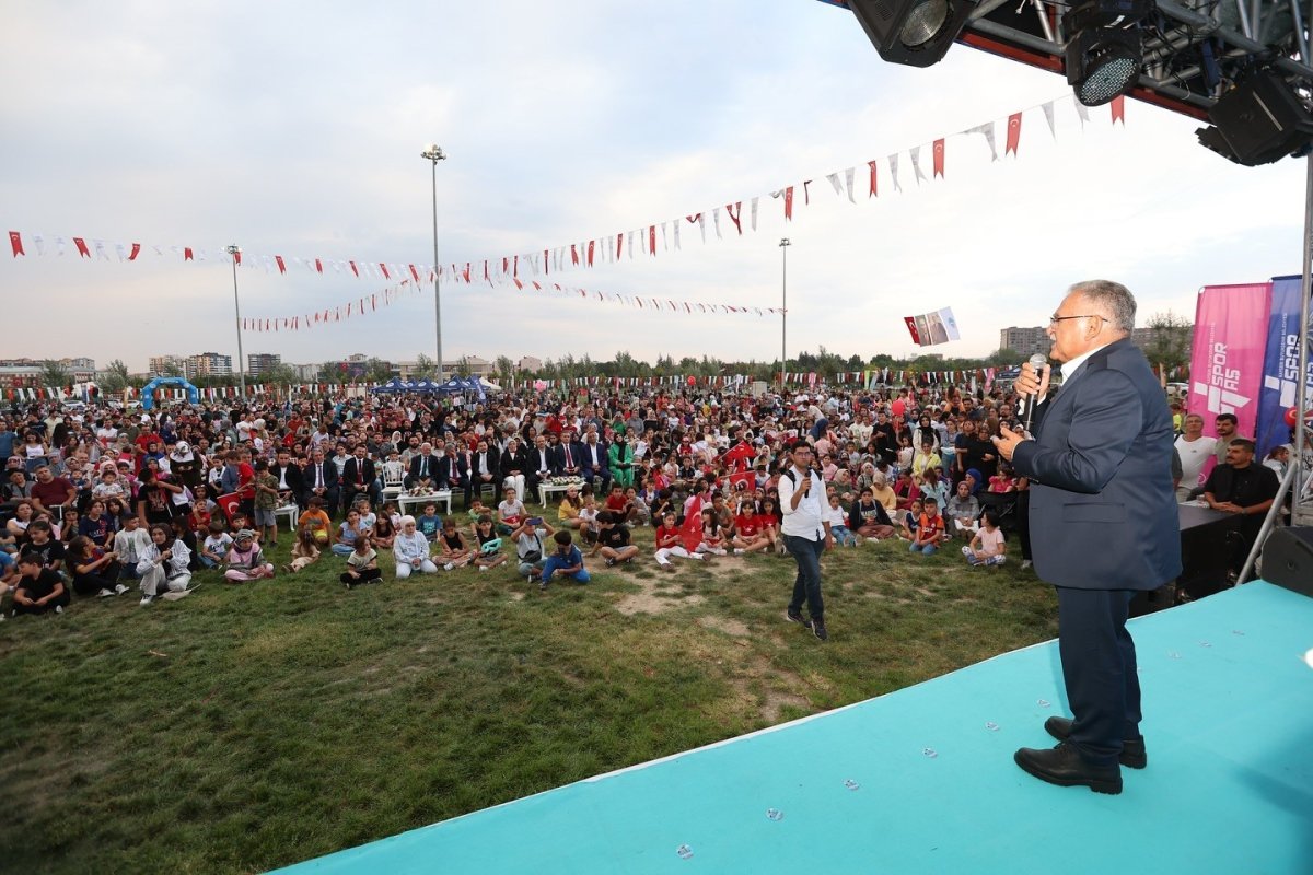 yaz-spor-okullari-kapanis-programi-yapildi