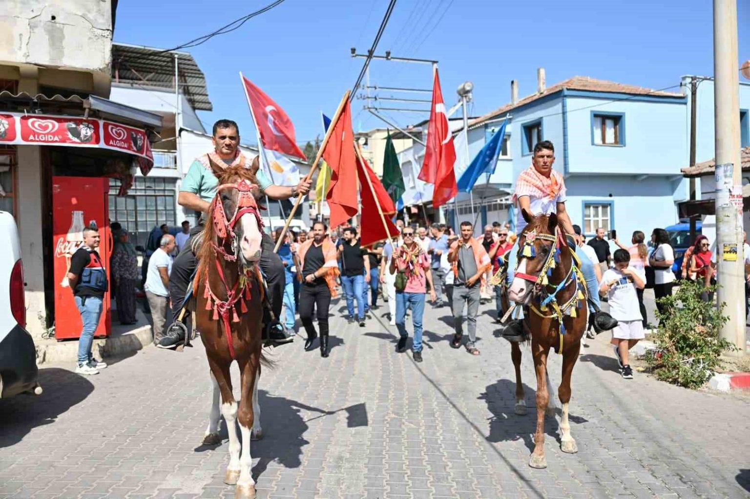 yoruk-kultur-dernekleri-manisada-bulustu