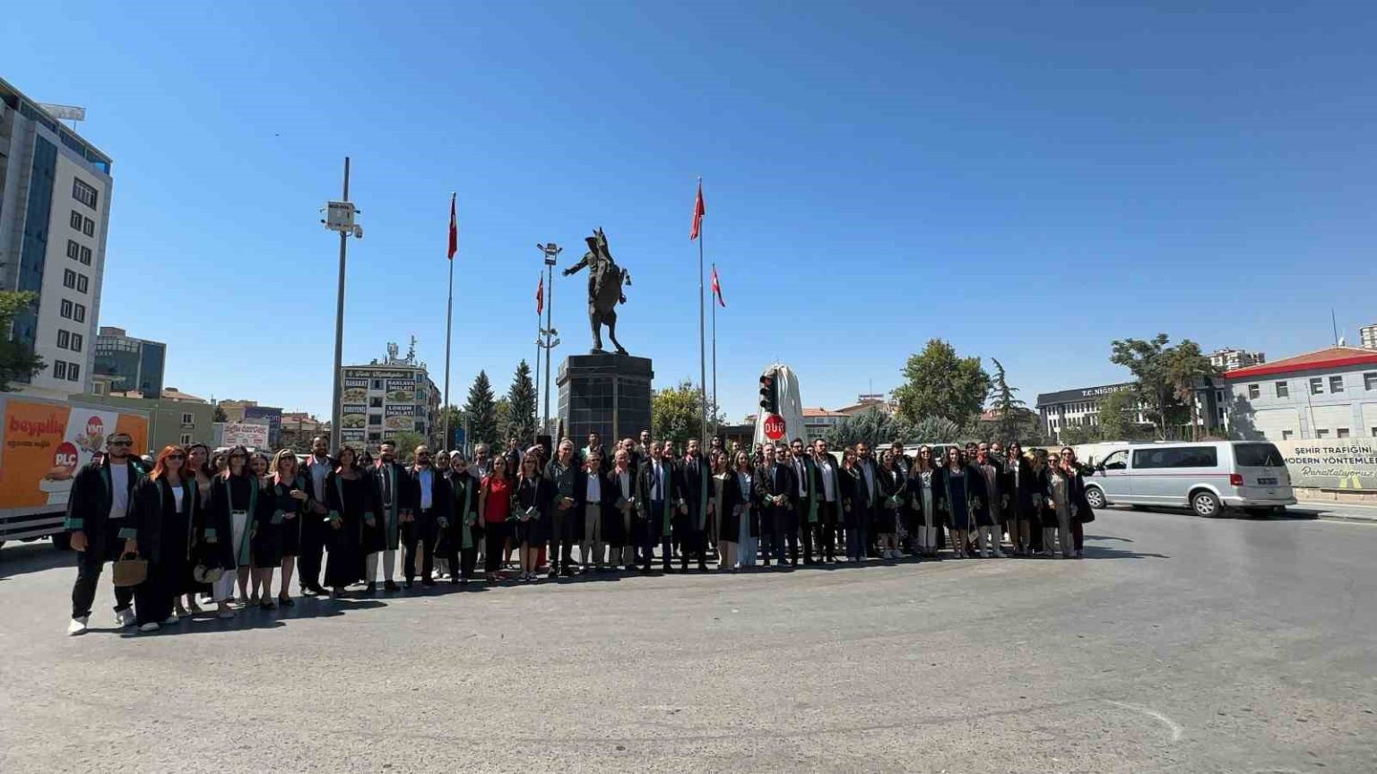 baro-baskani-ozturk-hukuk-fakultelerinin-plansizca-acilmasinin-meslegin-gelecegini-tehdit-ediyor
